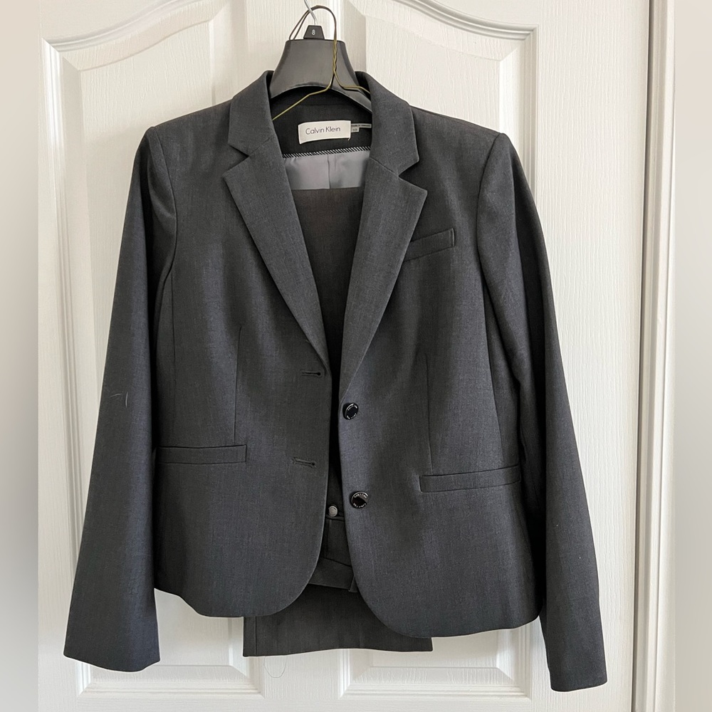 Ladies Calvin Klein pant suit